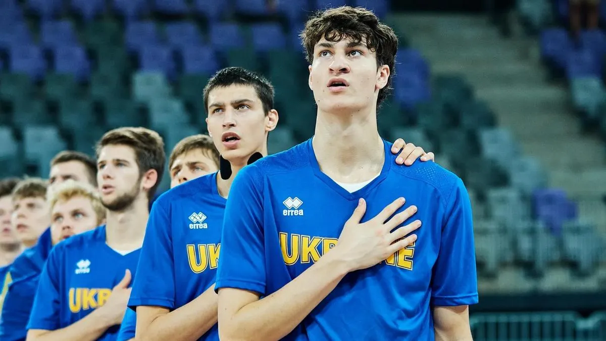 Син Кличка отримав травму у матчі за збірну України: баскетболіст не зміг самостійно залишити майданчик