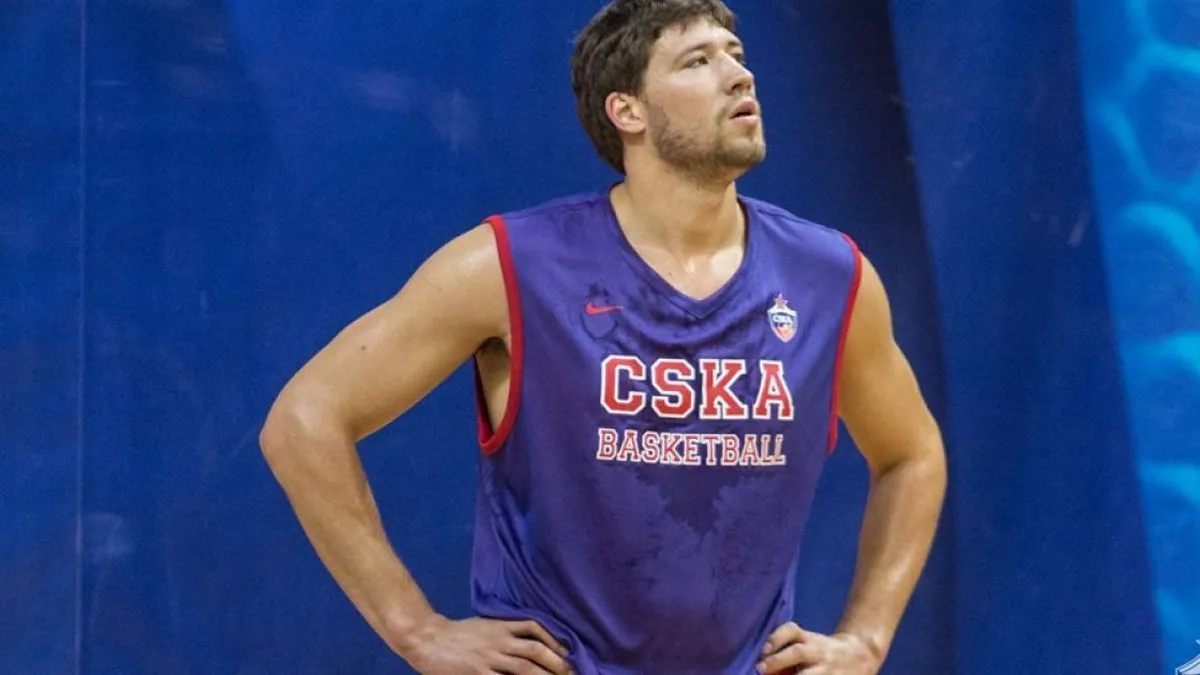 «‎Це тільки баскетбол»: у мережі шириться інтерв’ю нового «Холостяка‎» Кравцова часів його виступів у Росії