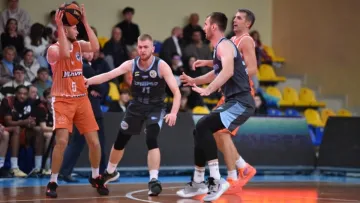 Дніпро розпочав новий сезон Суперліги з перемоги: результати старту чемпіонату України і турнірна таблиця