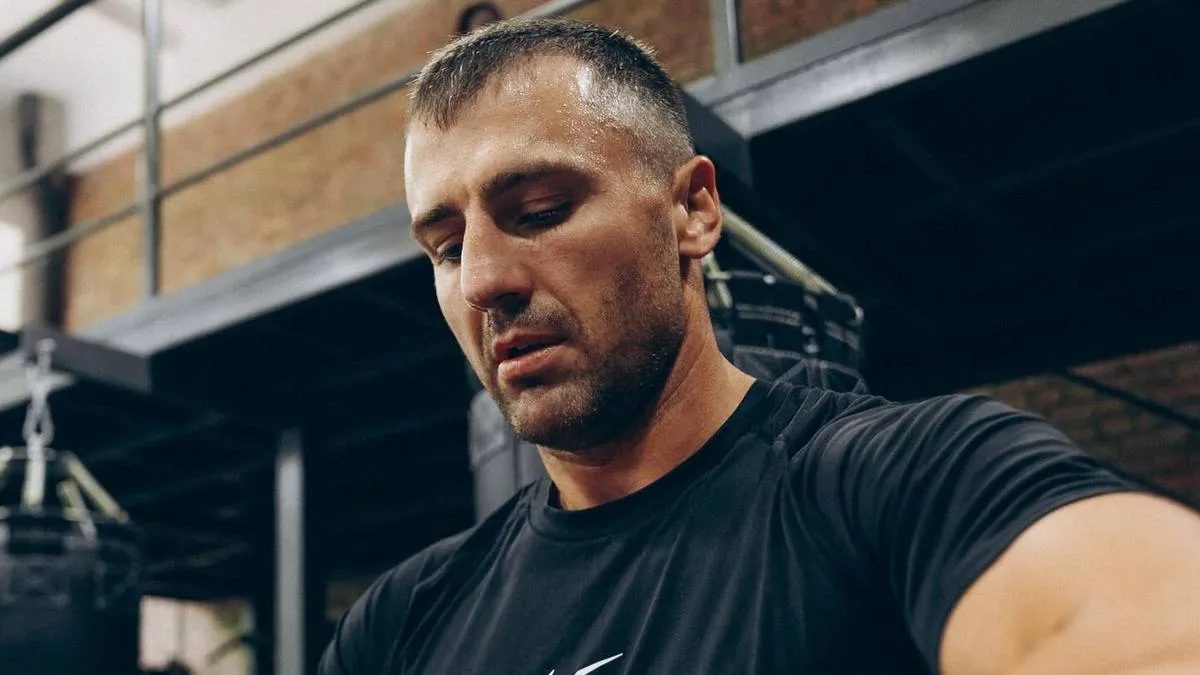 «На слабо випив спочатку келих вина, а потім чарку горілки»: епічний перший алкогольний досвід Гвоздика