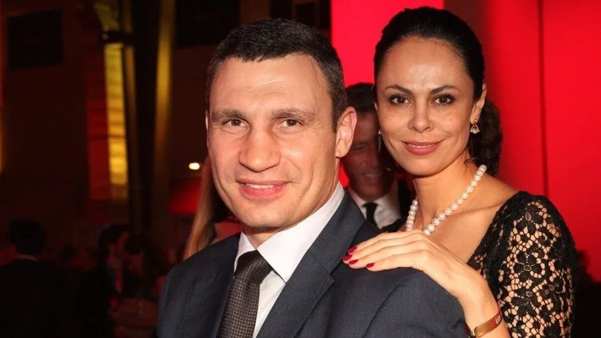 Колишня дружина Кличка розкрила свою нову професію: «‎Цей священний контейнер дав мені крила»