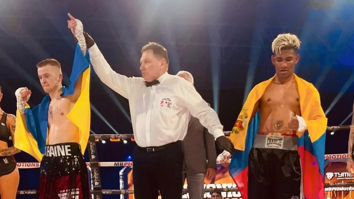 Впевнене побиття і одноголосне рішення суддів: непереможний український боксер тріумфував 15 раз поспіль