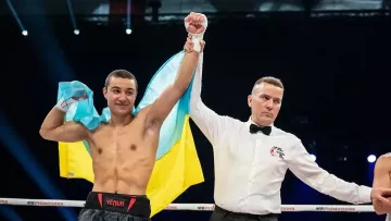 Український середньоваговик проведе бій за титул чемпіона: минулого року він бився в андеркарті поєдинку Усика