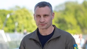 Віталію Кличку виповнилося 53 роки: шлях легенди боксу від чемпіонства і бою з Льюїсом до посади мера Києва