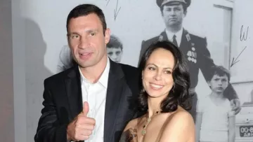 Кличко не тільки купляє нерухомість, а й ділить майно зі своєю дружиною: які активи отримав вічний чемпіон 