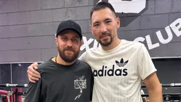 Чемпіон світу з боксу здав позитивний тест на допінг: у листопаді до нього в гості навідувався Ломаченко