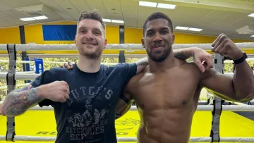 «Одного разу завтикав й пропустив»: український хевівейтер розповів про нещодавній спаринг з Джошуа