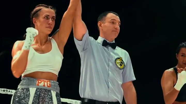 Битва за титул чемпіонки світу з боксу: українка «перестріляла‎» мексиканку та стала володаркою титулу