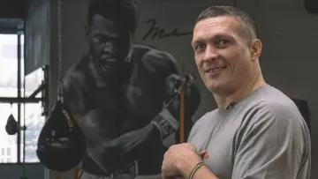 «Один з найвидатніших надважковаговиків усіх часів»: WBC відреагувала на прибуття Усика на конгрес у Таїланді