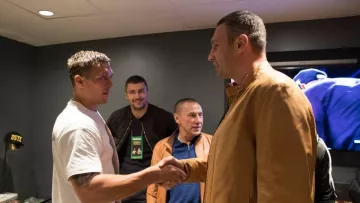 Брати Кличко та інші легенди боксу: Усик розповів, кого вважає своїми кумирами