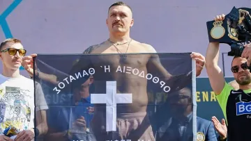 «Деякі українці святкують сьогодні»: Усик висловився щодо Різдва 7 січня із закликом до поваги