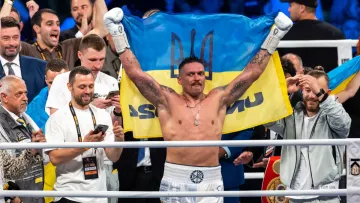 Легенда боксу назвав двох бійців, які кращі за Усика: відверта заява зірки