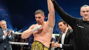 Ф’юрі готує Верховена до бою з Усиком: майбутній суперник українця показав свої боксерські навички – відео