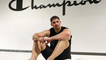 «Треба завдати удару ногою, щоб отримати якусь перевагу»: чемпіон світу назвав фаворита бою Усик – Верховен