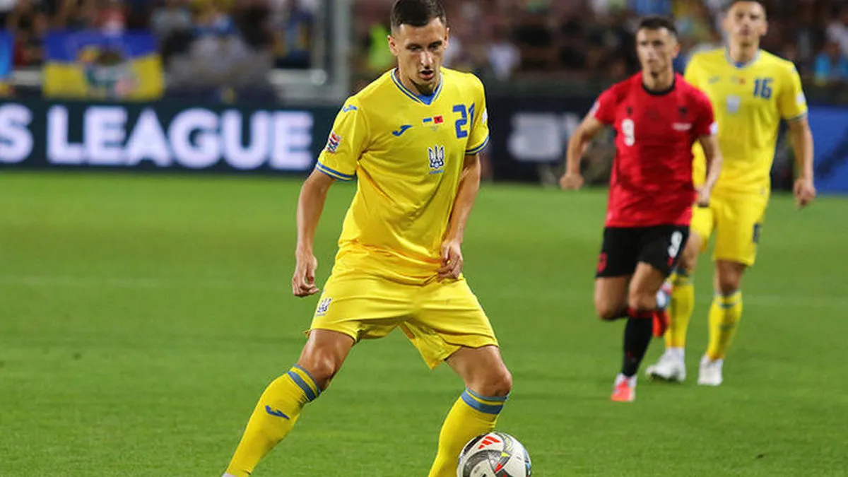 «‎Душевної, глибокої бесіди не було»: гравець Динамо розкрив, про що розмовляв з Ребровим