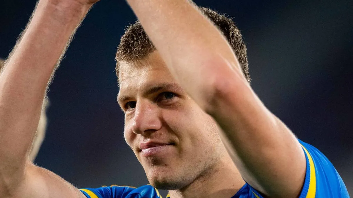 «Багато помилок і був пенальті»: Дулуб відреагував на дебют Сарапія за збірну України