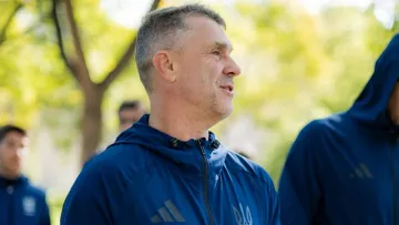 «Там зарплата – 100 тисяч доларів на місяць»: чому Ребров тримається за своє крісло в збірній України