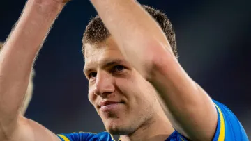 «Багато помилок і був пенальті»: Дулуб відреагував на дебют Сарапія за збірну України