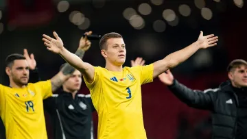 Захисник збірної України випав з футболу на пів року: журналіст розповів причину його тривалої відсутності
