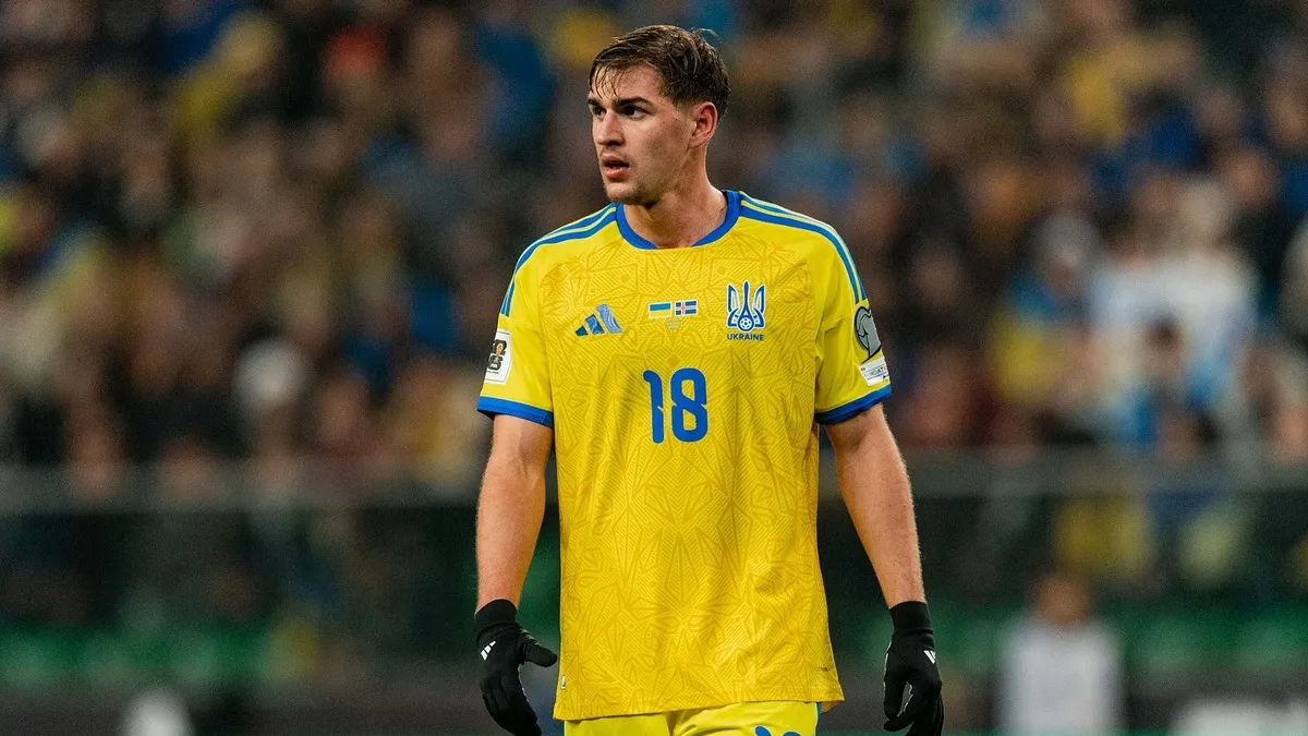 «Він реально прогресує й стає важливим гравцем»: Ребров прокоментував гру хавбека збірної України з Ісландією