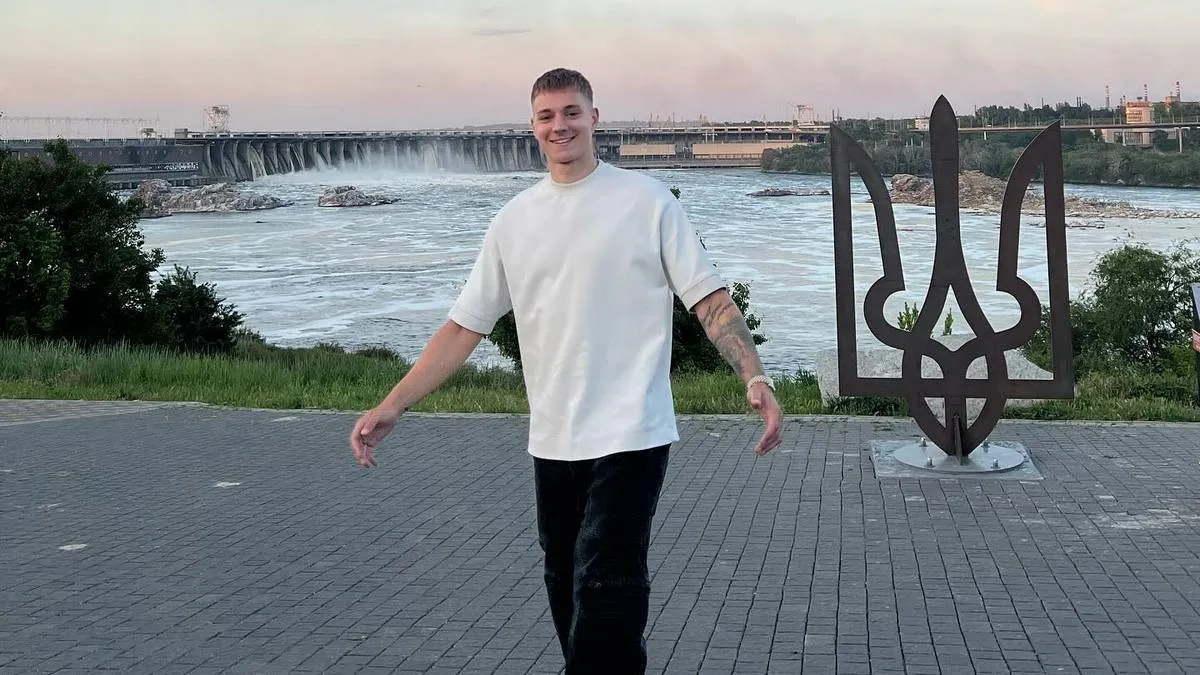 Бражко зустрічається з Квітковою, а як виглядає його колишня: фото екскоханої хавбека Динамо