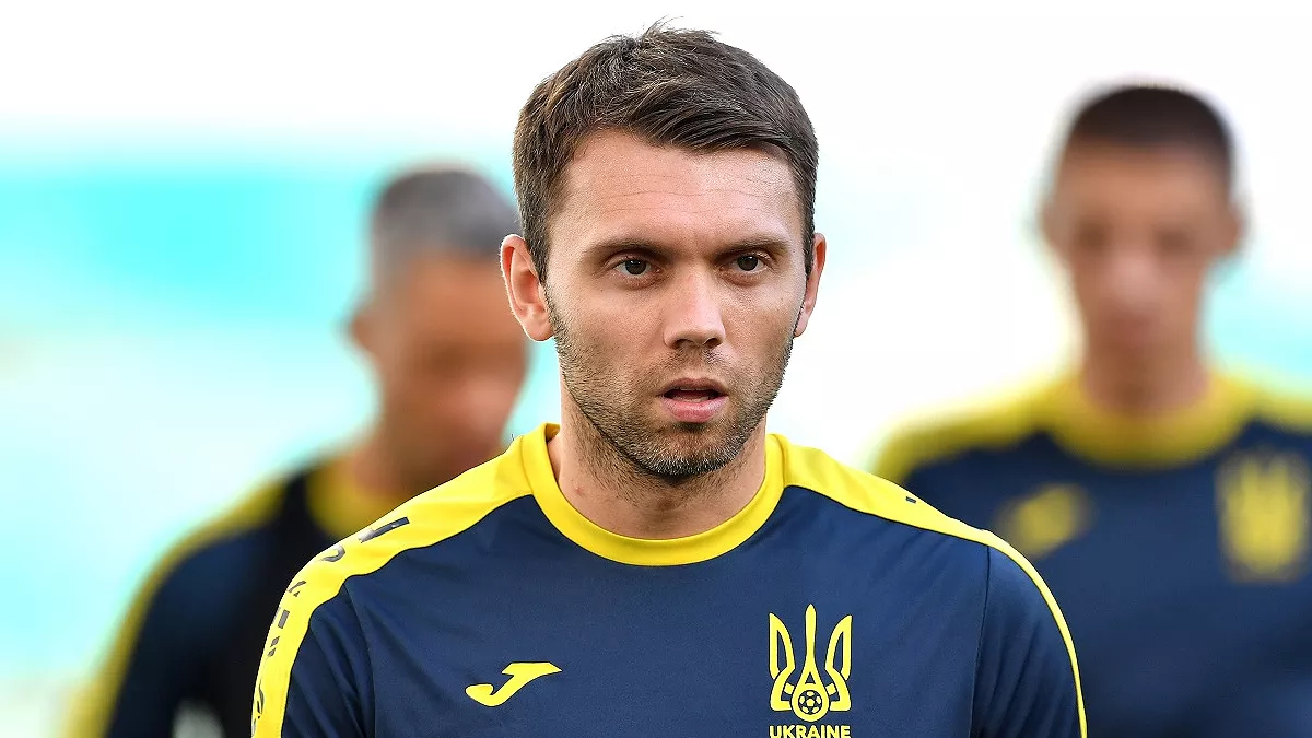 Караваєва довикликано у збірну України: Ребров вирішив зміцнити позицію правого захисника
