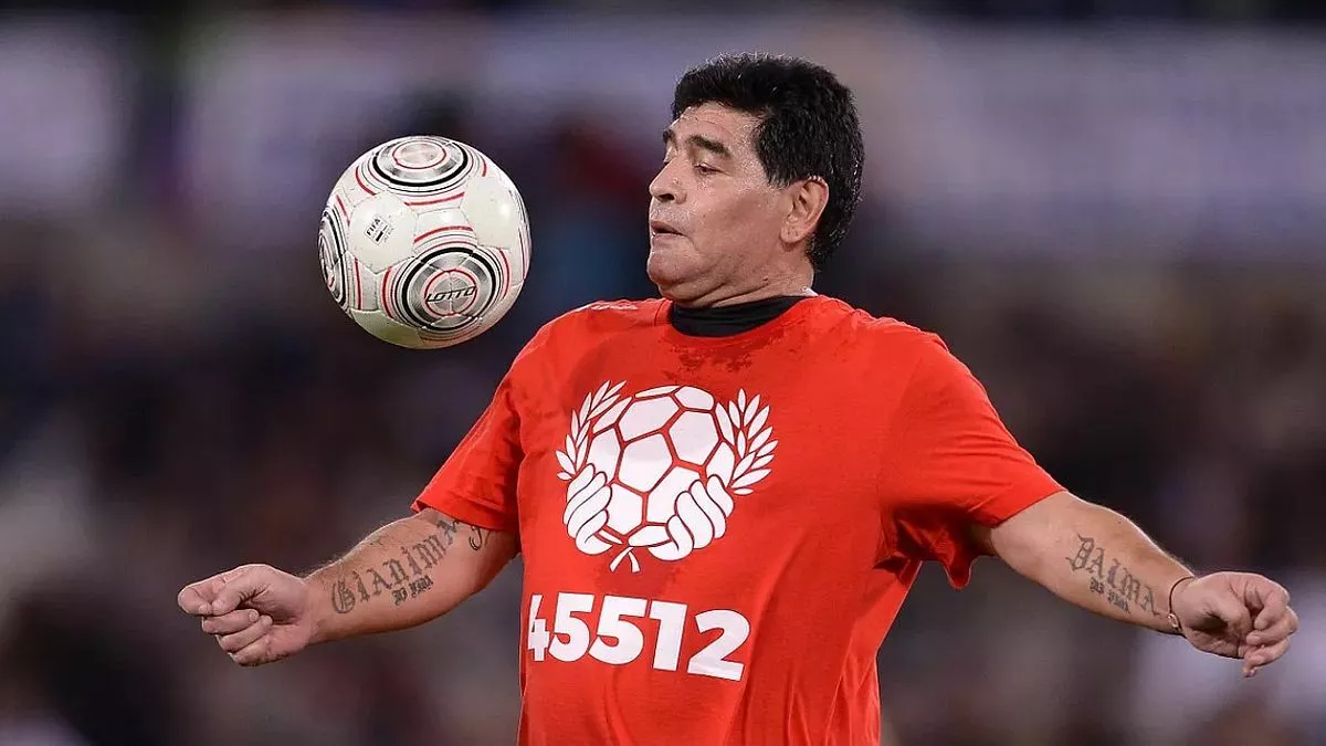«Вони вбили мого батька»: син Марадони зробив шокуючу заяву щодо смерті легенди футболу