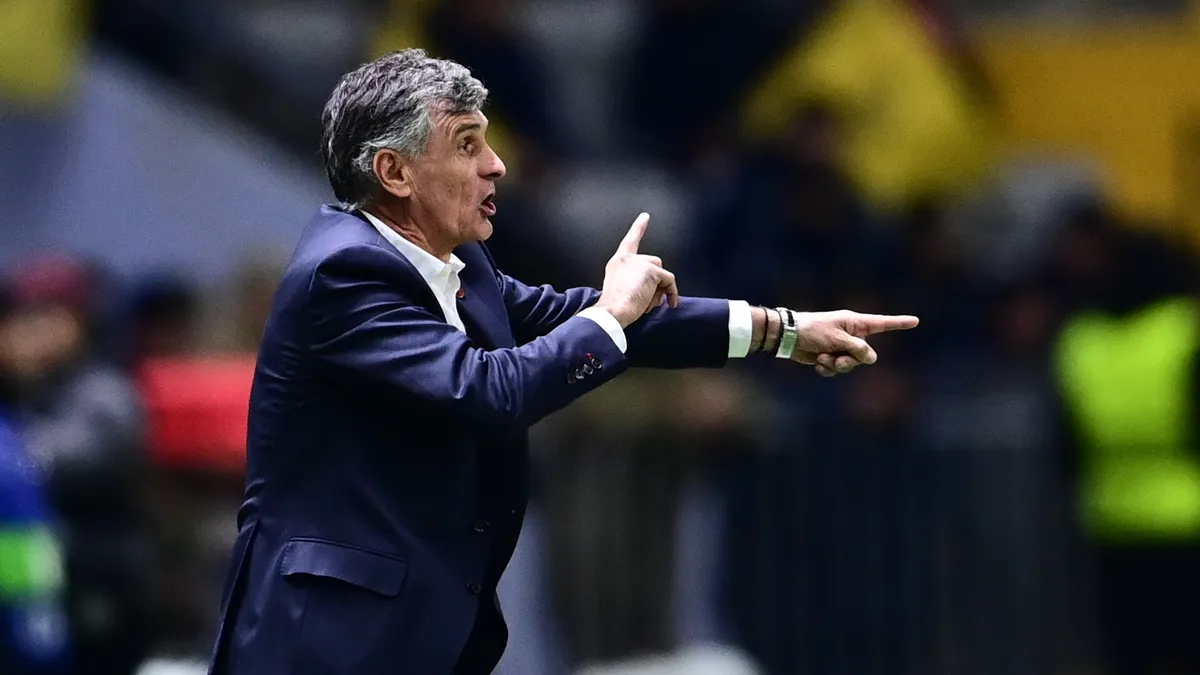 «Це не означає, що ми будемо так робити в кожному матчі»: заява головного тренера Олімпіакоса про Яремчука