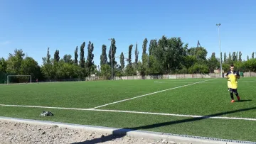 Внаслідок обстрілу Києва постраждав футбольний стадіон: відео наслідків російської атаки на спортивний об'єкт