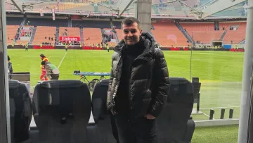 Бартулович відвідав матч Мілану: що робив головний тренер Металіста 1925 на стадіоні «Сан Сіро»