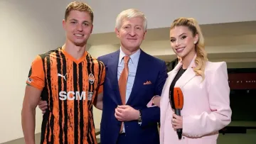 «День, який залишиться в пам’яті на все життя‎»: як Ахметов здійснив мрію захисника збірної України