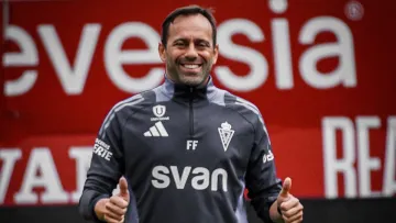 Карпати визначилися з новим головним тренером: Лупашка замінить колишній керманич іспанської Мурсії