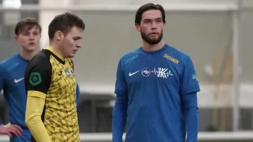 «‎Ти – мусор!»: нове відео з бійкою нападника Колоса та працівника ТЦК – у кадрі з’явився поліцейський