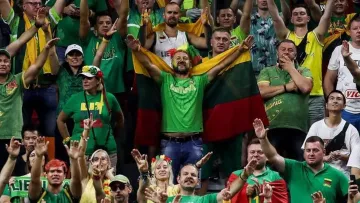 УЄФА оштрафував Федерацію Литви за антипутінську кричалку: лідер команди закликав фанатів продовжувати