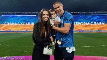 Не Динамо і не збірна України: Попов показав, за яку команду вболіває його син