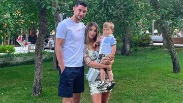 «Щоб весь світ знав про мій біль‎»: дружина Яремчука «‎образилася» на чоловіка – до чого тут Марк Волберг