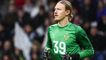 Сафонов зганьбився у матчі в Росії і повернувся до ПСЖ: відео пропущеного голу від партнера Забарного