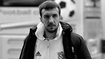 Шарпар зник у морі у свій день народження: деталі трагічної смерті експівзахисника Волині та Ворскли