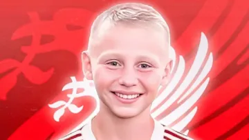 Ліверпуль оформив контракт з українським хавбеком: який футболіст виступатиме за англійський гранд