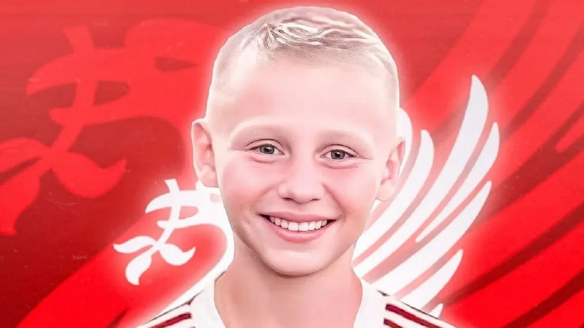 Ліверпуль оформив контракт з українським хавбеком: який футболіст виступатиме за англійський гранд