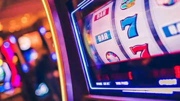 Безкоштовні спіни та бездепозитні бонуси: чи реально отримати гроші без депозиту