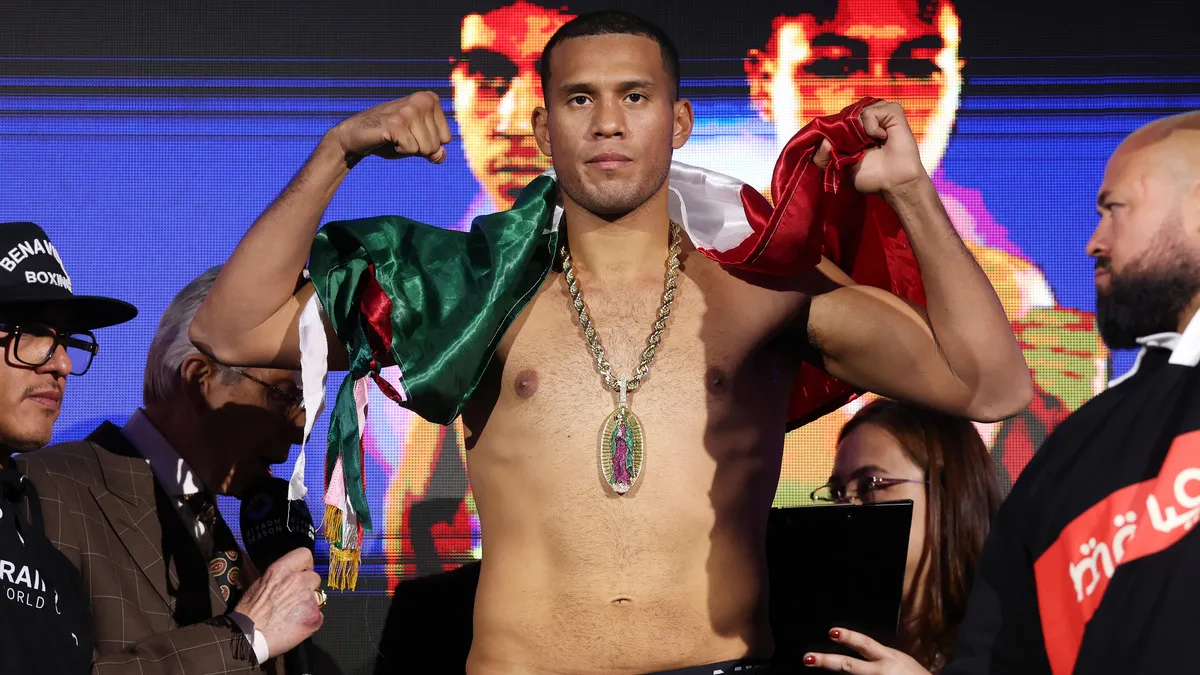 Непереможний чемпіон WBC показав справжнє ставлення до Усика: Бенавідес зробив заяву про українського феномена