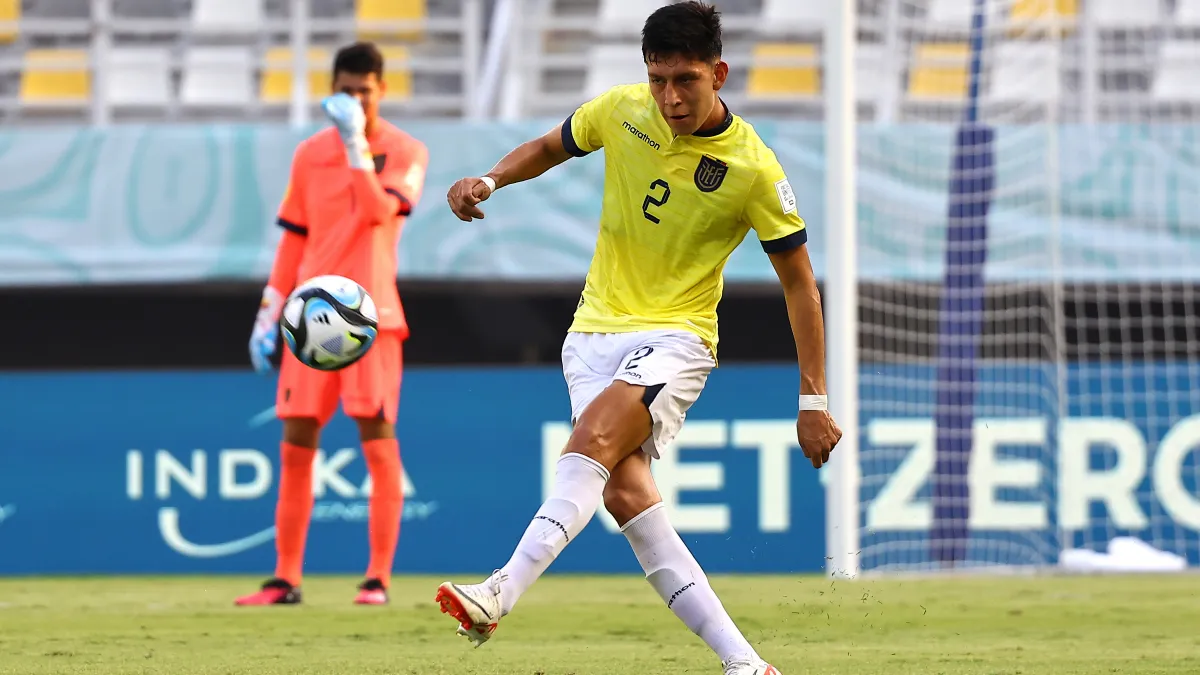 Кудрівка готує трансфер 20-річного захисника: гравець грав за збірну Еквадору на чемпіонаті світу