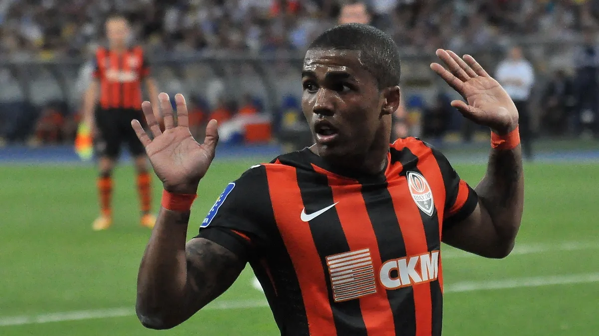 Колишня зірка Шахтаря поїде на Близький Схід? Який клуб розпочав перемовини з бразильским ветераном