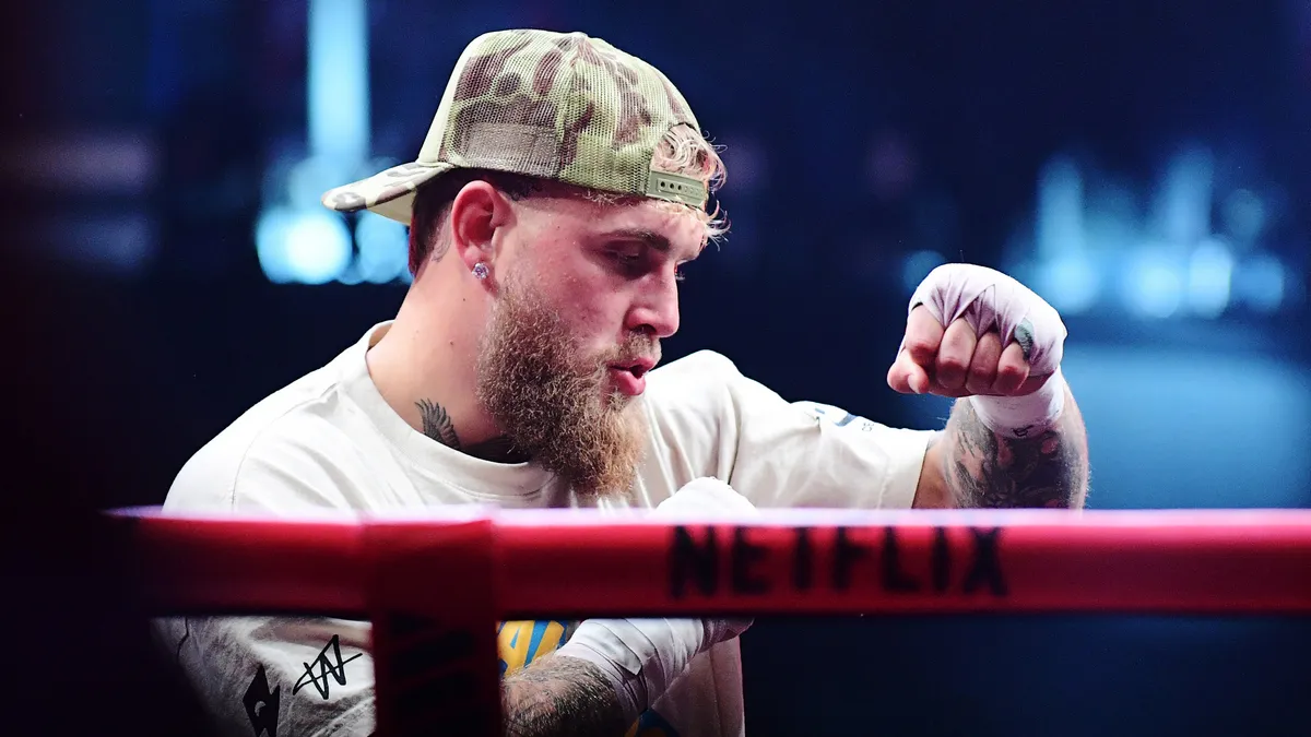 «Він робить погане для боксу»: Гвоздик розкрив, які домовленості є в контрактах найдивнішого хевівейтера світу