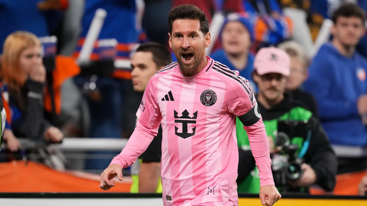 Фаворити «Золотого м'яча» 2026: хто очолив рейтинг Goal і чи є у списку Мессі з Роналду