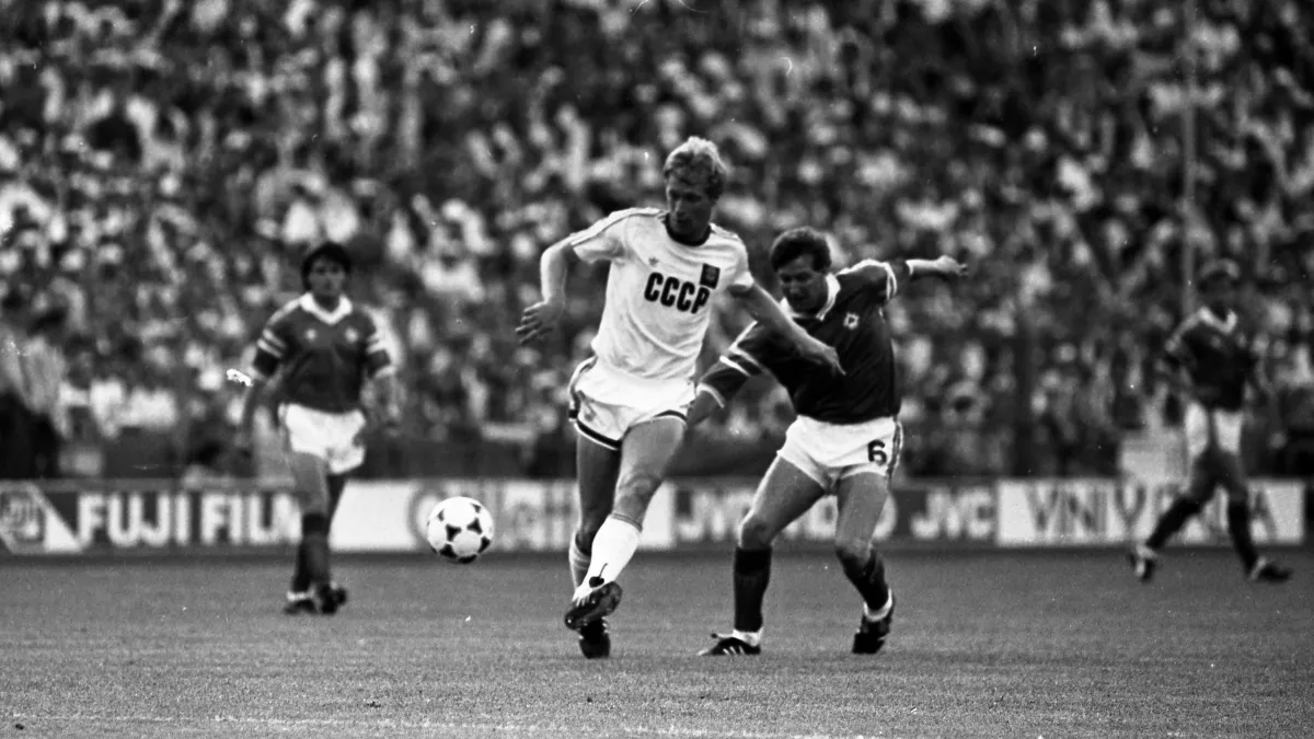 «Атлетіко обіцяло гравцям 10 тисяч доларів, а ми їх за 500 загнали»: Михайличенко – про гроші за Кубок Кубків