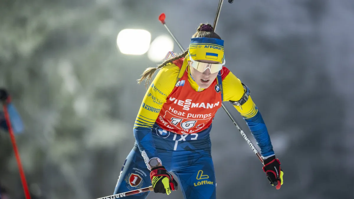 «Щучкою полетіла»: біатлоністка Меркушина прокоментувала своє падіння у змішаній естафеті на Олімпіаді