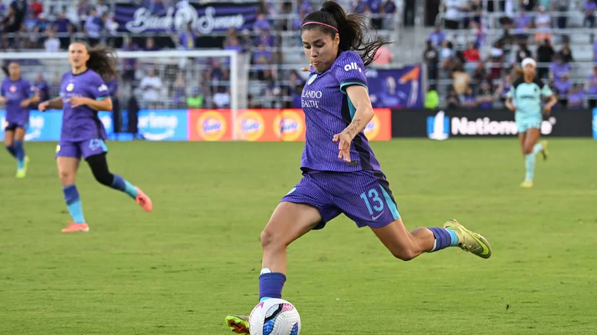 ФІФА обрала найкращі голи 2025 року: хто отримав нагороди Премій Пушкаша та Марти