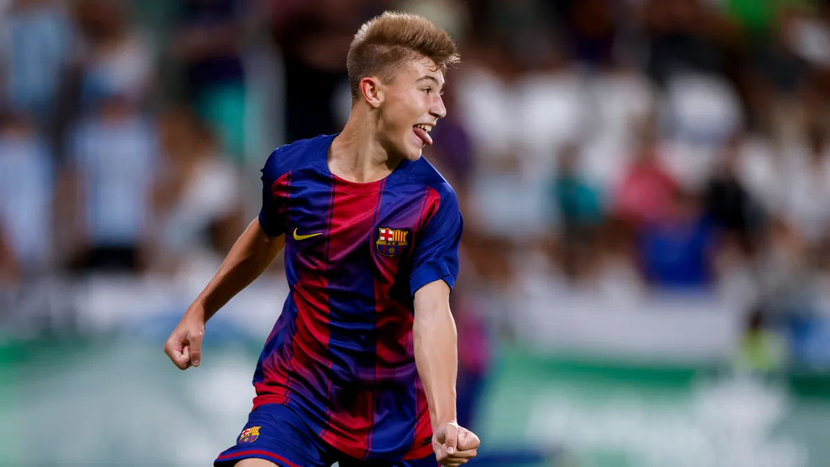 Вихованець Шахтаря може підписати новий контракт з Барселоною: гранд Іспанії має великі сподівання на українця